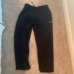 Nike Therma Fit Sweatpants Size Medium